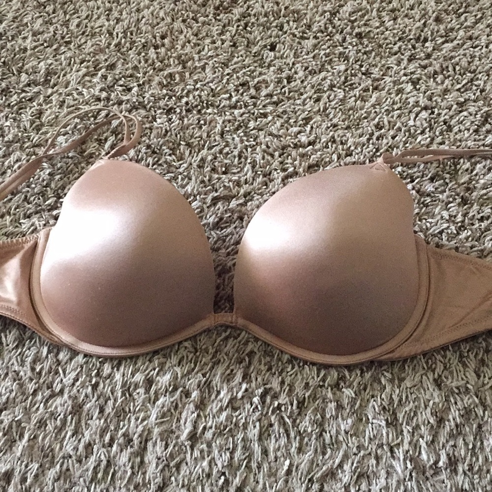 Victoria’s Secret 36D plunge push-up bra 36D